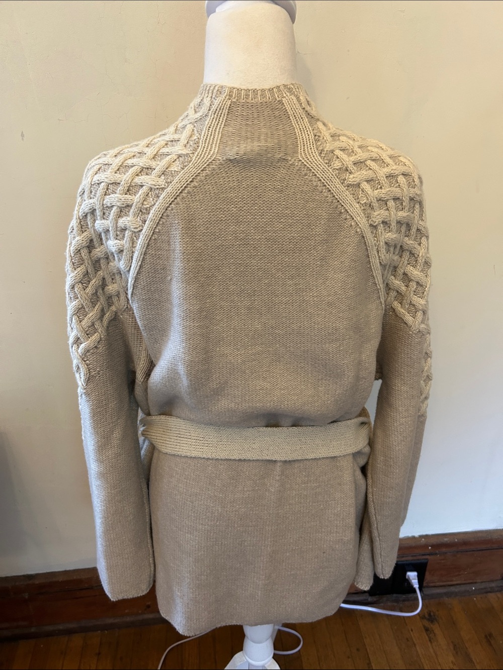 Lafayette 148 Beige Cable-Knit Shawl Collar Belted Sweater Cardigan Size 2X EUC - Picture 5 of 7